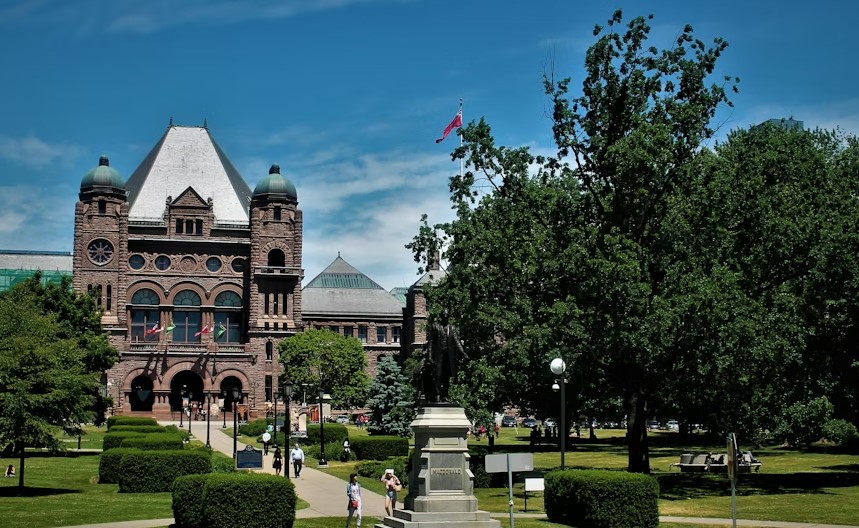 Best Universities In Canada With Scholarships.jpg